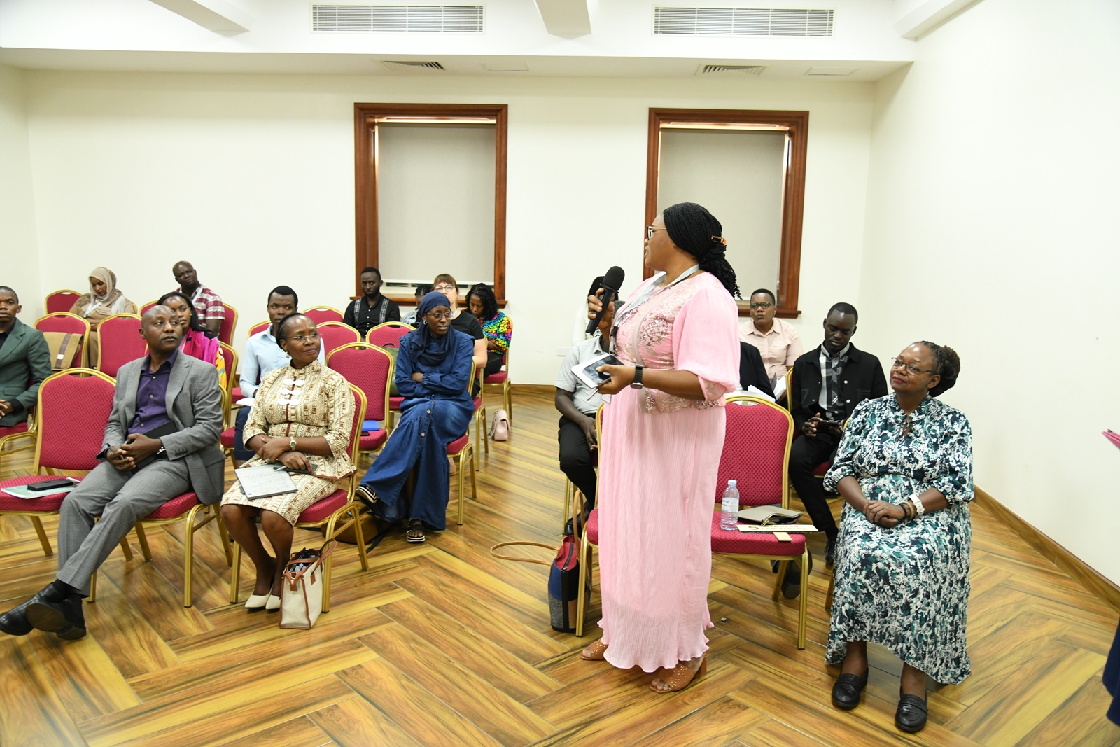 A lively Q&A during the parallel session.